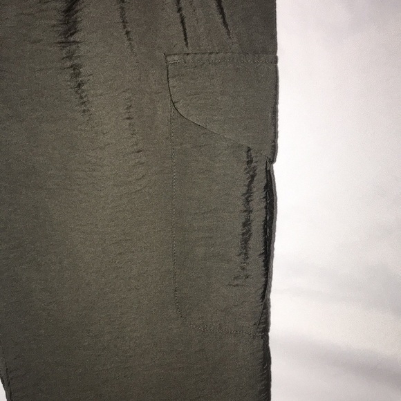 Simply Vera Olive Green Cargo Pants Pleated Waist Belted  Size M - Picture 5 of 7